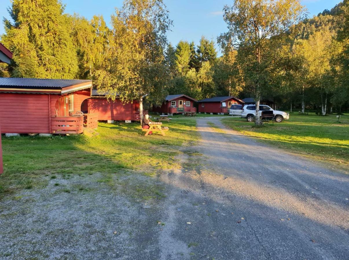 Romsdalseggen Camping Isfjorden Exterior foto