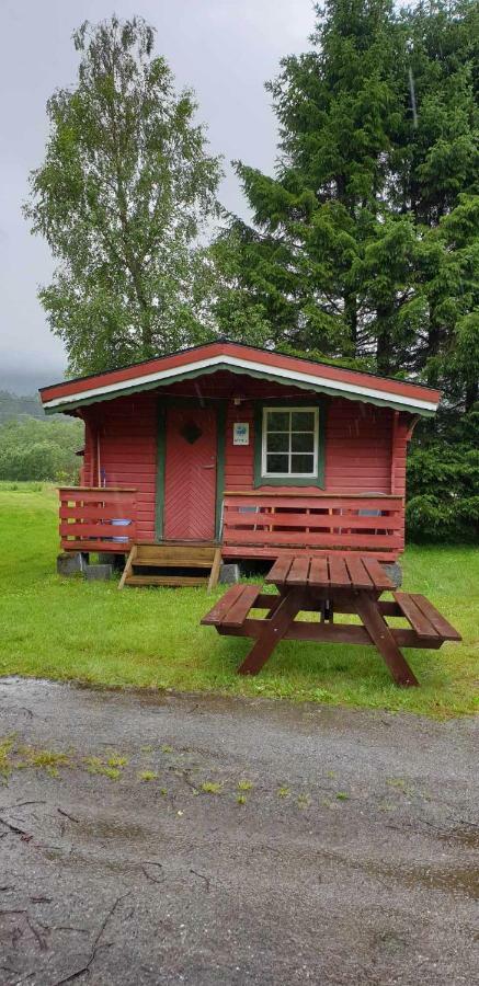 Romsdalseggen Camping Isfjorden Exterior foto